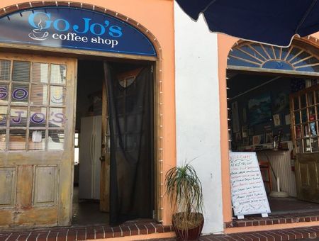 Gojo�s Coffee Shop